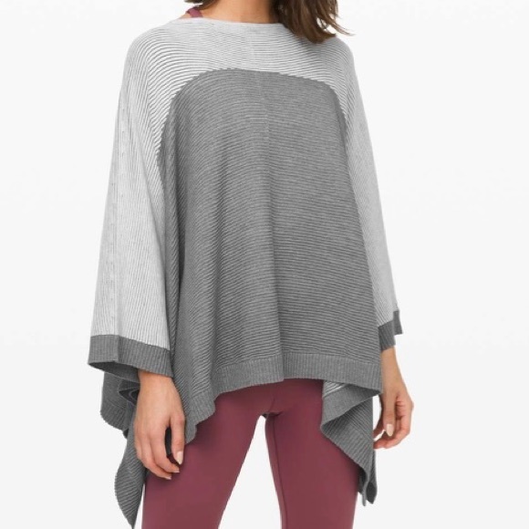 Lululemon “it all lines up” poncho one size grey white striped - Picture 4 of 5
